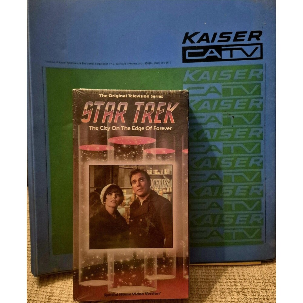 Star Trek City on the Edge of Forever VHS SEALED & 1967 Script Replica Set